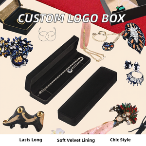 Caja de Joyería de Terciopelo Larga y Lujosa, Estuche de Regalo Cuadrado para Collares, Cadenas y Joyas - Product Image 2