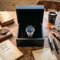 Boîte à montres en bois haute brillance avec insert en mousse découpée en velours, logo personnalisé, étui de rangement à charnière pour présentation de montres et emballage cadeau de luxe