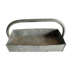 Caddy de herramientas de metal galvanizado Vintage para almacenamiento de soportes y bastidores - Product Image 1