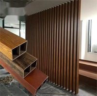 Columna de Entrada Cuadrada de Madera y Plástico, Material WPC para Techo Interior