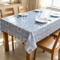 Nappe en tissu brocart PE imprimé, imperméable, résistante à l'huile et aux taches, motif feuillage, jetable, très légère, pour usage sur table.