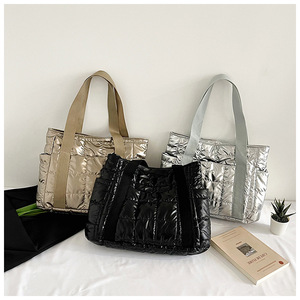 <span class=keywords><strong>Sac</strong></span> fourre-tout matelassé style coréen pour <span class=keywords><strong>femme</strong></span>, <span class=keywords><strong>sac</strong></span> à bandoulière décontracté grande capacité avec motif quadrillé cousu - Product Image 3