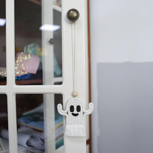 Cadeau de vacances tissé à la main drôle mignon effrayant lanière blanc coton Gost blanc <span class=keywords><strong>Halloween</strong></span> pendentif <span class=keywords><strong>décoration</strong></span> de <span class=keywords><strong>porte</strong></span> de voiture - Product Image 3