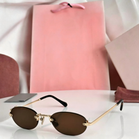 Lunettes de soleil carrées UV400, coupe précise, sophistiquées, polyvalentes, style urbain, unisexe, monture intégrale, verres dégradés, tendance orange doré