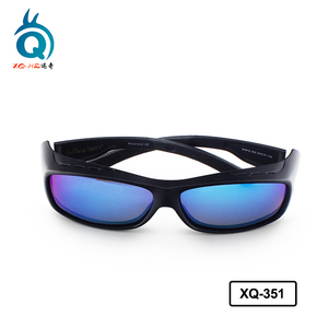 <span class=keywords><strong>Gafas</strong></span> de Sol XUNQI con Protección Lateral Espejada y Polarizada para <span class=keywords><strong>Ciclismo</strong></span>, Protección UV400, Unisex, Se Adaptan Sobre las <span class=keywords><strong>Gafas</strong></span> - Product Image 4