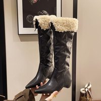 Bottes hautes en cuir pour femme, doublées de fourrure, à talon compensé dissimulé, bout pointu, style décontracté, en peau de mouton, noires
