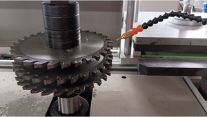 Machine de fraisage intelligente pour les portes et fenêtres en aluminium, poteau central, répondant aux exigences de profil différents - Product Image 5