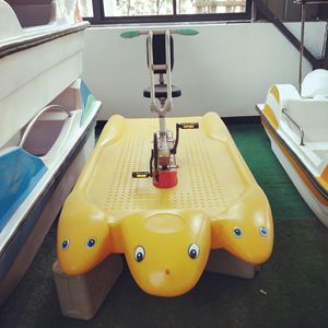 Bicicleta Acuática de Plástico con Pedales Giratorios Estilo Pez, Sistema de Pedales para Agua Dulce y Salada, Uso en Parques Acuáticos, Ahorro de Energía, Ejercicio - Product Image 2