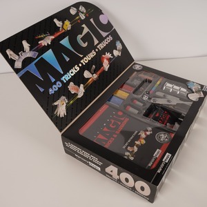 Kit <span class=keywords><strong>de</strong></span> <span class=keywords><strong>Magie</strong></span> Personnalisé pour Débutants : <span class=keywords><strong>Cartes</strong></span> <span class=keywords><strong>de</strong></span> Tours <span class=keywords><strong>de</strong></span> <span class=keywords><strong>Magie</strong></span> <span class=keywords><strong>de</strong></span> Proximité <span class=keywords><strong>avec</strong></span> Logo Personnalisé et Instructions Incluses pour Magiciens Débutants - Product Image 2