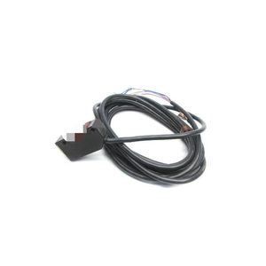 E3v3-d61 12-24vdc Nsnp Novo Original Estoque Pronto Controlador de Programação PLC Dedicado para Automação Industrial - Product Image 1