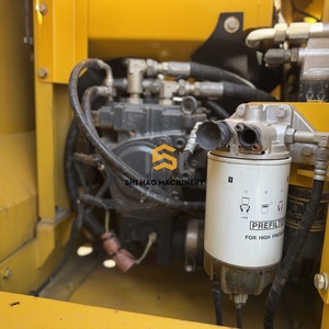 Presque neuf, haute qualité, pour l'aménagement paysager résidentiel, 11 tonnes, Komatsu PC110-8 d'occasion, excavatrice hydraulique sur chenilles, moteur 70KW - Product Image 4
