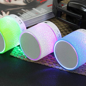 ลำโพงไร้สายรุ่นใหม่ Mini A9 พร้อมไฟ RGB LED ซับวูฟเฟอร์ไร้สายแบบพกพา ลำโพงสำหรับใช้งานกลางแจ้ง รองรับการ์ด TF AUX USB เหมาะสำหรับเป็นของขวัญ - Product Image 4