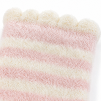 Chaussettes en laine personnalisées OEM ODM pour femmes, à revers volanté, rayées, douces et confortables, en tricot, pour la maison et le salon, vente en gros