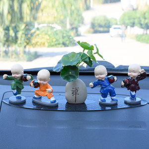 Ensemble <span class=keywords><strong>de</strong></span> figurines en résine Zen avec plante <span class=keywords><strong>de</strong></span> lotus, décoration <span class=keywords><strong>de</strong></span> tableau <span class=keywords><strong>de</strong></span> bord <span class=keywords><strong>de</strong></span> voiture, moines Kung Fu style dessin animé, installation avec ruban adhésif 3M - Product Image 4