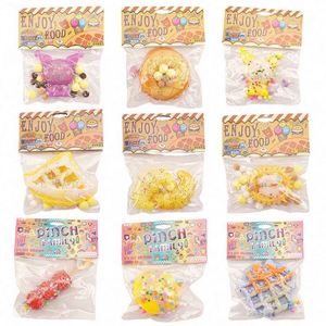 Nouvel ensemble de jouets souples et écologiques en silicone, mini-jouets sensoriels parfumés en forme d'aliments, pour le Nouvel An chinois 2025, collection de jeux de simulation - Product Image 6