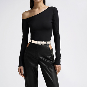 Cinturón de diseñador de cuero Premium para mujer de Source con LOGO personalizado Decoración de diamantes de imitación Hebilla de estilo americano hecha de aleación - Product Image 3