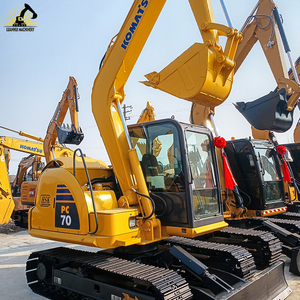 Performances de qualité professionnelle avec de faibles coûts d'exploitation et une mini-pelle Komatsu PC70 de haute fiabilité pour la construction urbaine - Product Image 2