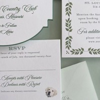 Ensemble d'invitations de mariage avec logo personnalisé, impression numérique et gaufrage sur carton avec enveloppes et cartes RSVP pour événements de mariage