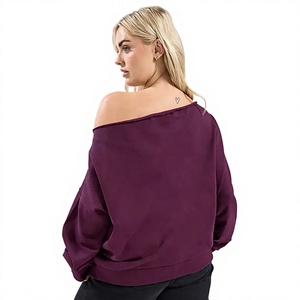 Crop top en coton doux et élasthanne, t-shirt imprimé avec des strass cerise, sweat-shirt court de haute qualité - Product Image 4