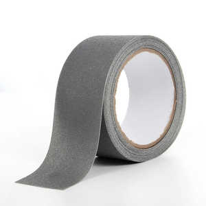 Cinta Antideslizante de Alta Resistencia para Interiores/Exteriores, Impermeable, con Alta Tracción y Agarre de Seguridad - Product Image 4