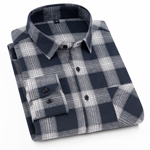 Camisas à <span class=keywords><strong>carreaux</strong></span> <span class=keywords><strong>bleu</strong></span> ciel <span class=keywords><strong>et</strong></span> noir OEM/ODM, manchette hexagonale personnalisée à poche unique, col rabattu, <span class=keywords><strong>chemise</strong></span> en flanelle à manches longues pour hommes - Product Image 2