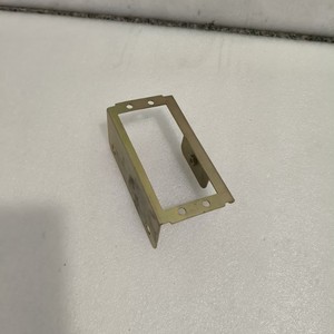 Soporte de Metal para Control Remoto por Radio de Excavadora Hyundai 71Q6-21530, Ajuste Universal - Product Image 3