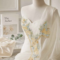 Patch en dentelle florale brodée de sequins blancs, idéal pour les robes Abaya, les tenues de mariage et les accessoires de mode