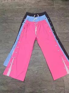 <span class=keywords><strong>Pantaloni</strong></span> Cargo da Uomo Neri Casual <span class=keywords><strong>con</strong></span> <span class=keywords><strong>Bottoni</strong></span> <span class=keywords><strong>Laterali</strong></span>, in Tela Traspirante, Stile Jogger, in Poliestere, Vendita all'Ingrosso dalla Fabbrica - Product Image 3