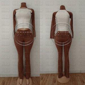 Completo Loungewear Y2K da Donna 2 Pezzi: Top Corto a Maniche Corte e Pantaloni Yoga a Zampa con Vita Pieghevole, Ideale per Ragazze Alte - Collezione Autunnale - Product Image 4