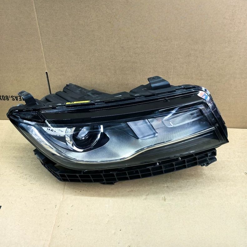 สีขาวอบอุ่น