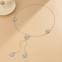 Collier pour femme en bambou, style sportif, avec perles, fleurs et pampilles, en forme de Y, fin, long, simple, élégant et tendance, pour l'Europe et les États-Unis