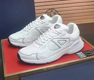 Zapatos Deportivos Casuales de Lona de Alta Calidad de Marca de Moda de Lujo de Diseñador 2025, Forro de Algodón, para Parejas, Hombre y Mujer - Product Image 1