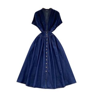 Vestido Midi Bodycon Plisado de Mezclilla Tejida con Cuello en V, Ajuste Delgado, Cintura Imperio y Manga Corta, Estampado Digital, Casual de Verano 2025 para Mujer - Product Image 5