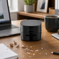 Aspirateur de bureau rechargeable à coque résistante à l'usure pour l'élimination des copeaux de papier et des particules fines autour des imprimantes de bureau
