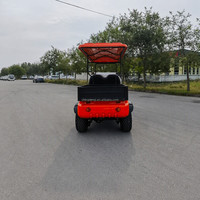 Chariot utilitaire électrique avec caisse de chargement fermée, 4 places, panier avant pour le transport d'outils en entrepôt