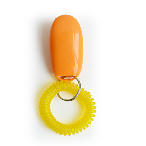 <span class=keywords><strong>Clicker</strong></span> de entrenamiento de perros de plástico para mascotas <span class=keywords><strong>Clicker</strong></span> de perro de logotipo personalizado de varios colores barato con correa - Product Image 5