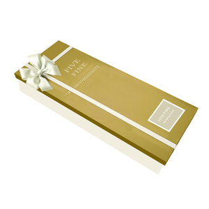 Scatole rigide di lusso fatte a mano su misura per abito da sposa e abito da sera di lusso con nastro - Product Image 1