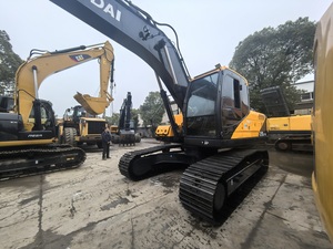 Excavadora de cadenas Hyundai 220Lc-9s usada en venta, 90% nueva, 22 toneladas, procedente de Corea. - Product Image 5