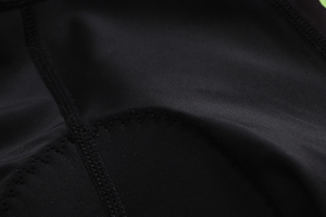 Cuissard de cyclisme professionnel, durable, à séchage rapide, en tissu respirant, avec logo personnalisé, idéal pour les événements sur route et les courses de cyclisme. - Product Image 6