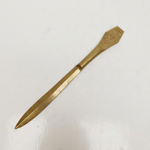 Abrecartas compacto de latón con borde afilado – Ideal para abrir sobres de forma rápida y sin desgarrar - Product Image 1