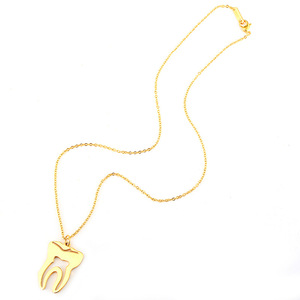 <span class=keywords><strong>Collana</strong></span> <span class=keywords><strong>con</strong></span> <span class=keywords><strong>Ciondolo</strong></span> a Forma di <span class=keywords><strong>Dente</strong></span> in Acciaio Inossidabile Placcato Oro, Souvenir Classico per Anniversario 2025 - Product Image 4