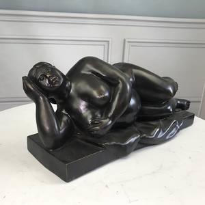 Célèbre sculpture en bronze de Fernando <span class=keywords><strong>Botero</strong></span> représentant une femme corpulente - Product Image 2