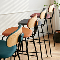 Tabouret de bar commercial chaise de bar en cuir PU cadre en métal meubles de salle à manger chaises de bar à café avec coussin confortable