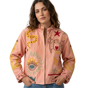 Chaqueta de algodón rosa bordada para mujer, con cremallera, cuello alto, estampado de dibujos animados, manga larga. - Product Image 2