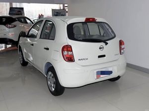 Voitures d'occasion chinoises <span class=keywords><strong>Nissan</strong></span> March Berline Manuelle Essence Bon État pour l'Exportation Meilleures Ventes Pas Cher - Product Image 4