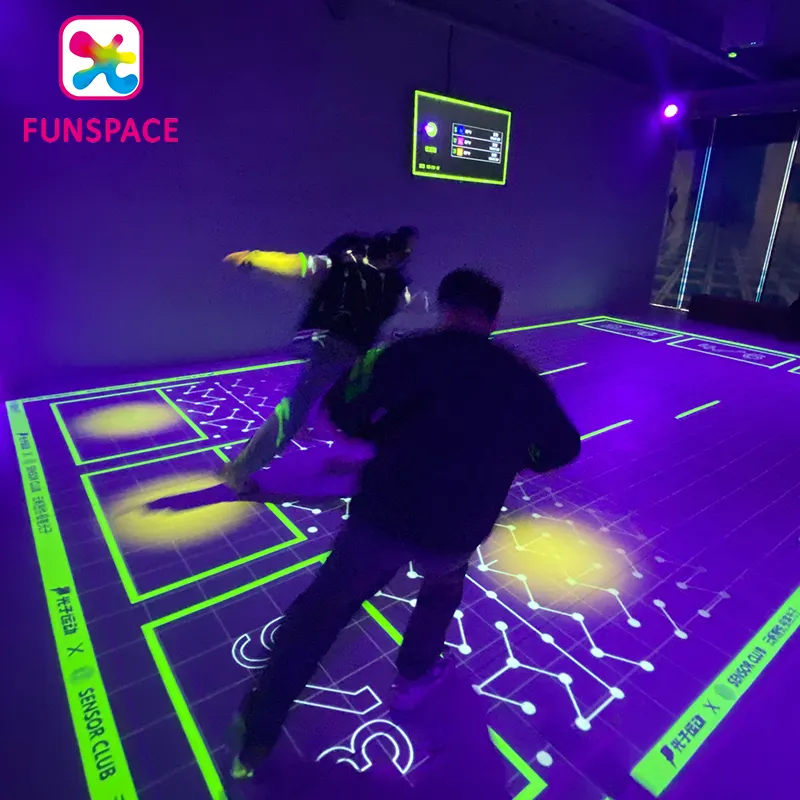 Funspace Parque de diversões Ar Sistema de projeção interativo de piso multifuncional para máquina de projeção de piso