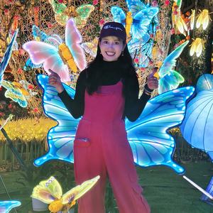 Momovalley descubre los intrincados patrones del arte de la naturaleza mientras las libélulas dinámicas gigantes se encienden y se sumergen en el aire - Product Image 6