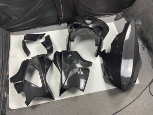 AKOSO 건식 카본 파이버 오토바이 프론트 페어링 세트 (BMW M1000RR 2025 및 2023 2024년형 컨버전용 포함) - Product Image 3