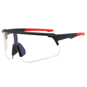 Lunettes de soleil de cyclisme de luxe avec vision nocturne ombre à changement de couleur énergie solaire UV400 PC polarisé pour les activités de plein air - Product Image 1