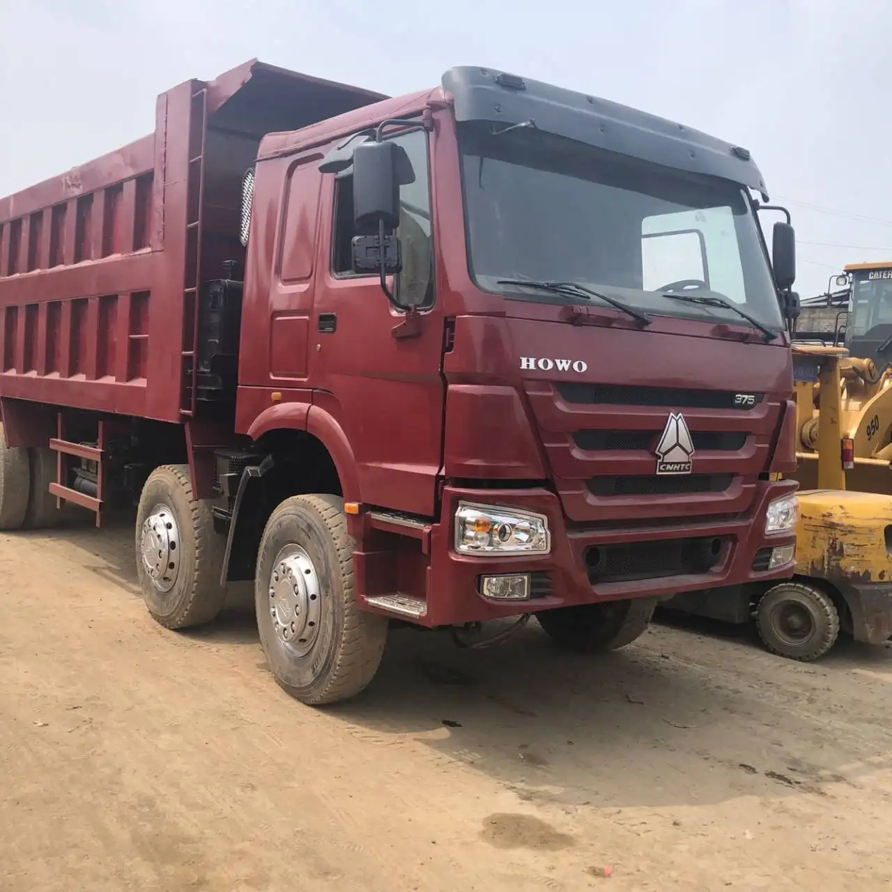 Prezzo promozionale sinotruk ha usato il camion del trattore howo 375 in vendita